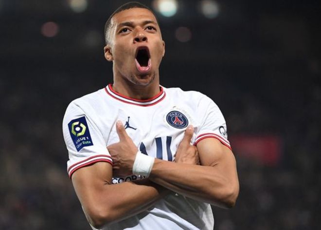 朗尼克：这是欧洲杯后最重要的一场比赛，要专注于这90分钟（朗尼克：欧洲杯后最关键一战，必须全神贯注打好这90分钟）