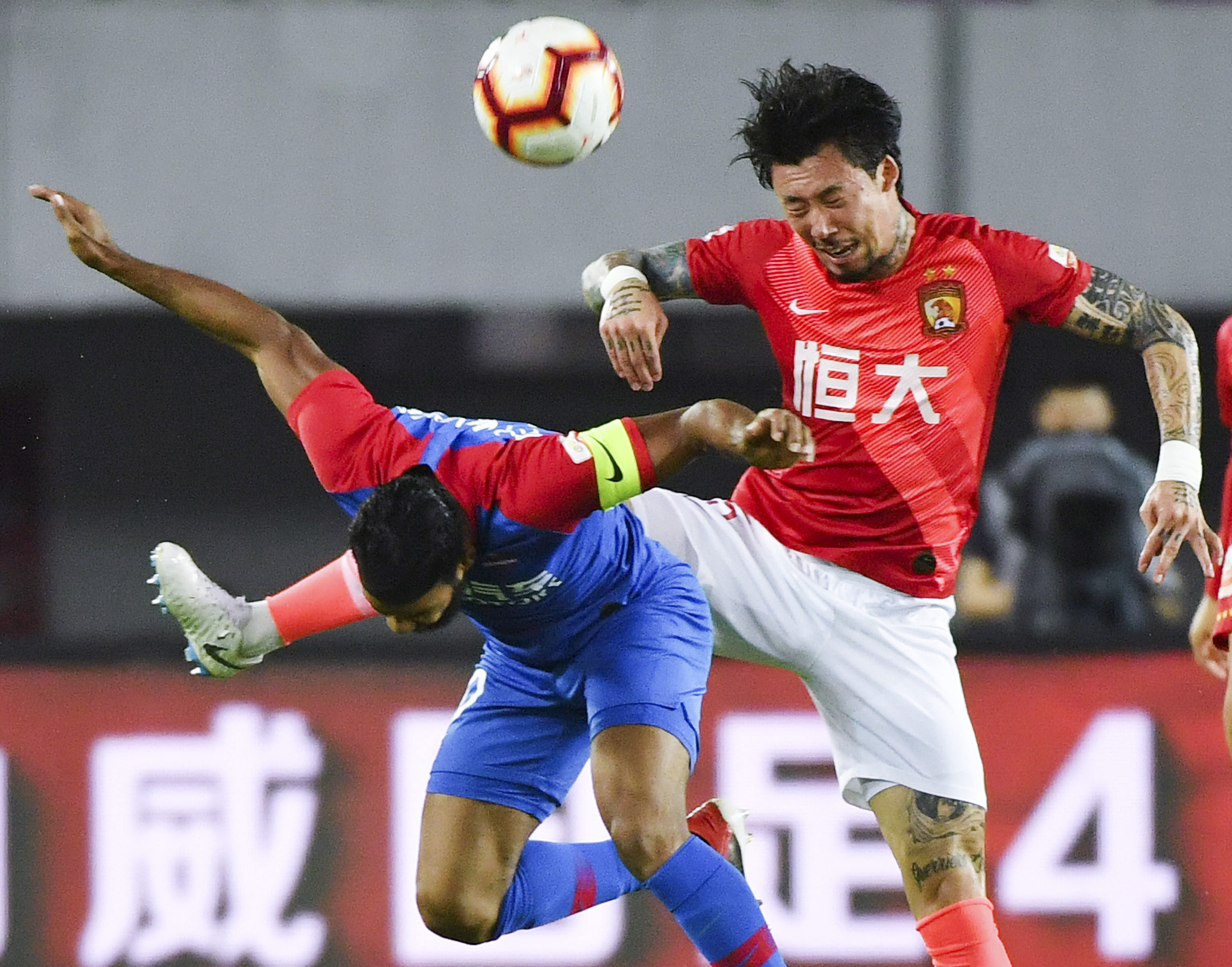 浮嶋敏：无论首发和替补都要为球队做贡献；满意赵松源的表现（浮嶋敏：首发与替补都要贡献力量，对赵松源表现很满意）