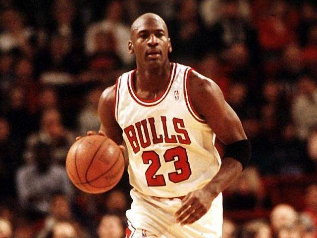 FC26欧冠黄金时刻卡：哈兰德、亚马尔、米利唐、埃斯特旺在列（FC26欧冠黄金时刻卡名单出炉：哈兰德、亚马尔、米利唐、埃斯特旺入选）