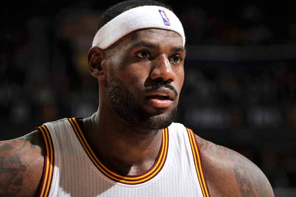 上海老克勒0-0战平北京老男孩，提前一轮夺得老甲A冠军（0-0战平北京老男孩，上海老克勒提前一轮加冕老甲A冠军）